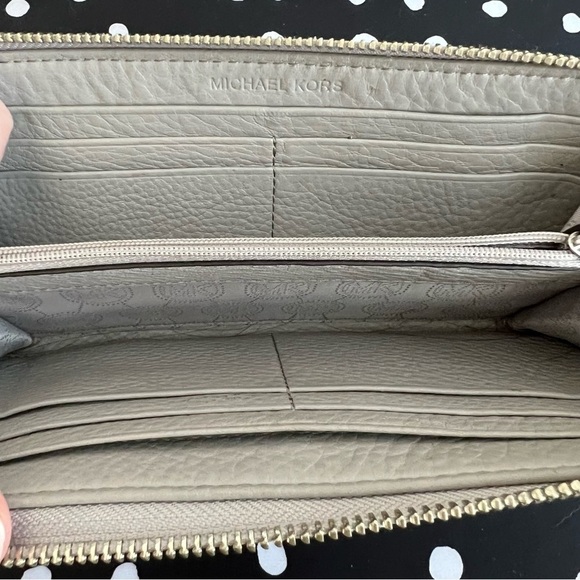 Michael Kors Pebbled Leather Gray Zip Around Wallet - Picture 5 of 5